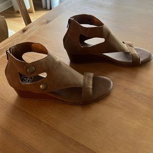 Women’s Sandal Wedges